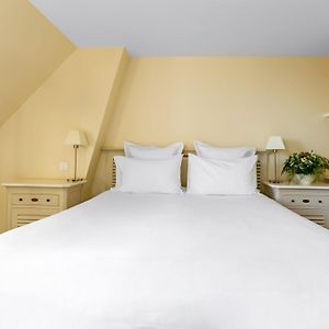 Comfort Zimmer mit Kingsize-Bett